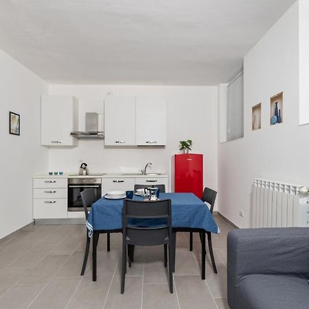 Appartamento Staurenghi Blu - Affitti Brevi Italia Varese Exterior foto